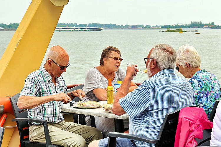 18 mei 2022 - Seniorenuitje-Pannenkoekenboot_064